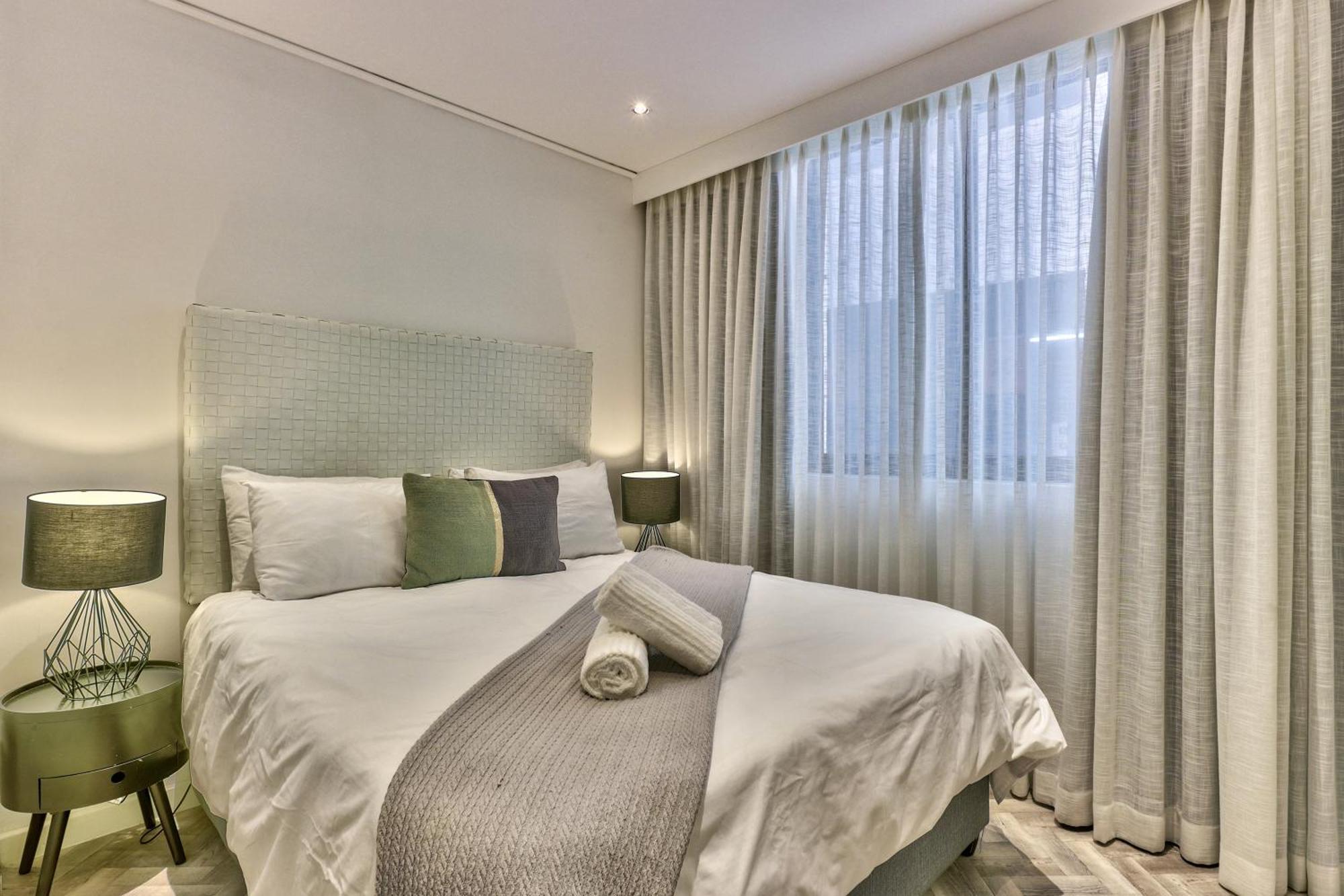 Tuynhuys 1 Bedroom * Cape Town